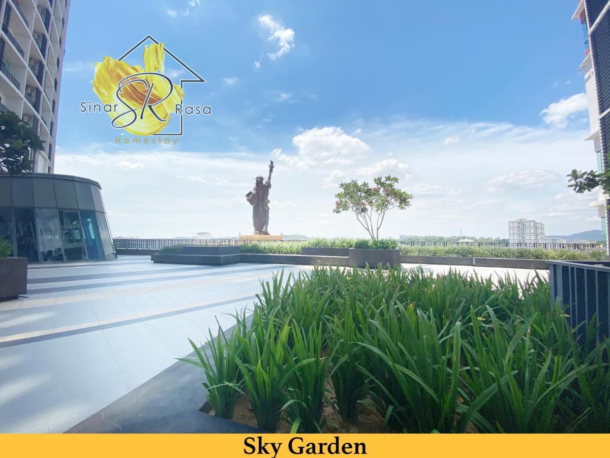 I-city Homestay@5 Min Walk To Shopping Mall Apartment *